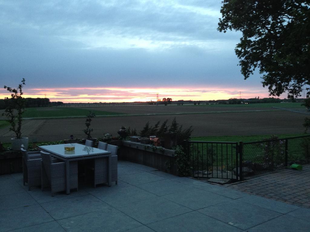 B&B Op De Brabantse Wal Halsteren Exteriér fotografie