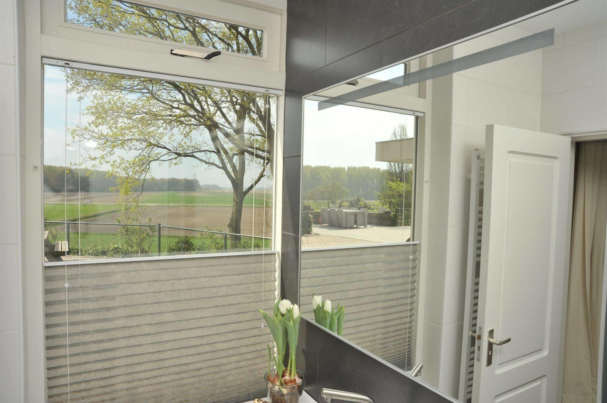 B&B Op De Brabantse Wal Halsteren Exteriér fotografie