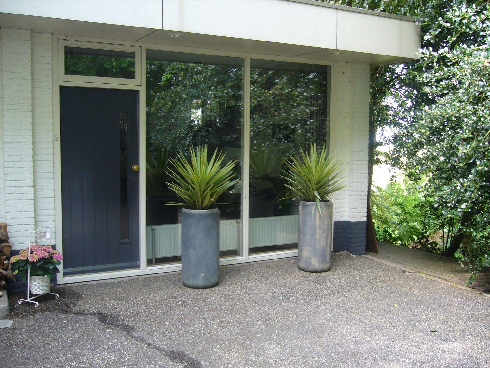 B&B Op De Brabantse Wal Halsteren Exteriér fotografie